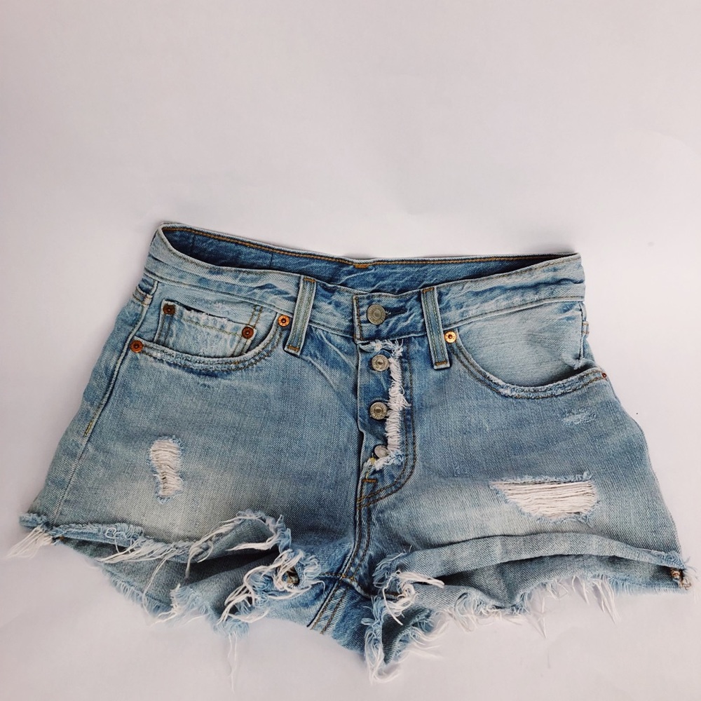 Levi’s shorts